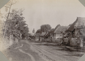KITLV A393 - Huizen aan een weg te San Fernando de la Pampanga op de Filippijnen, KITLV 83869f