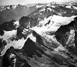 Neve Glacier North Cascades USGS.jpg