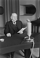 President Kyösti Kallio speaking on the radio, 1930s