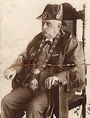 Richard Rushall in mayoral regalia.jpg