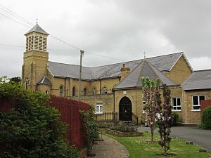 St Cecilia's Abbey RC Church, Appley Rise, Ryde (May 2016) (2)