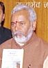 Swami Chinmayanand releasing a book in 2004 (cropped).jpg