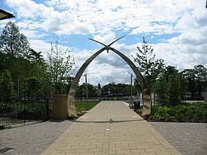 The Swan Arches at the Memorial Gardens - geograph.org.uk - 618167