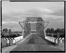 VIEW, LOOKING SOUTH, SHOWING PORTAL - Manzanola Bridge, State Highway 207, spanning Arkansas River, Manzanola, Otero County, CO HAER COLO,13-MANZ.V,1-2