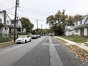 2022-10-24 13 42 28 View south along South Fourth Street at Thatcher Avenue in Colwyn, Delaware County, Pennsylvania