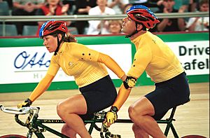 231000 - Cycling track Kerry Modra Kieran Modra action 2 - 3b - 2000 Sydney race photo
