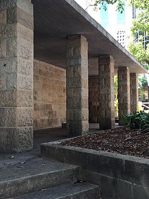 Air raid shelter, King Edward Park - 3