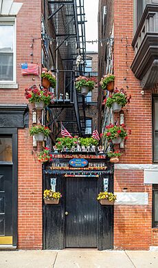 All Saints Way in Boston (10850p)