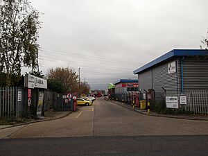 Beddington Farm Bus Depot - geograph.org.uk - 2674976