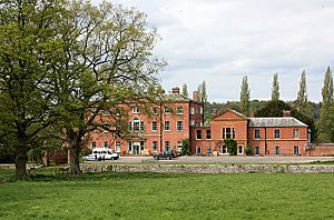 Canon Frome court - geograph.org.uk - 1277941