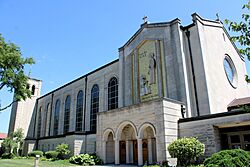 Cathedral of St. Peter - Rockford 02.jpg