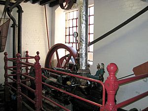 Hook Norton brewery steam engine - geograph.org.uk - 600052