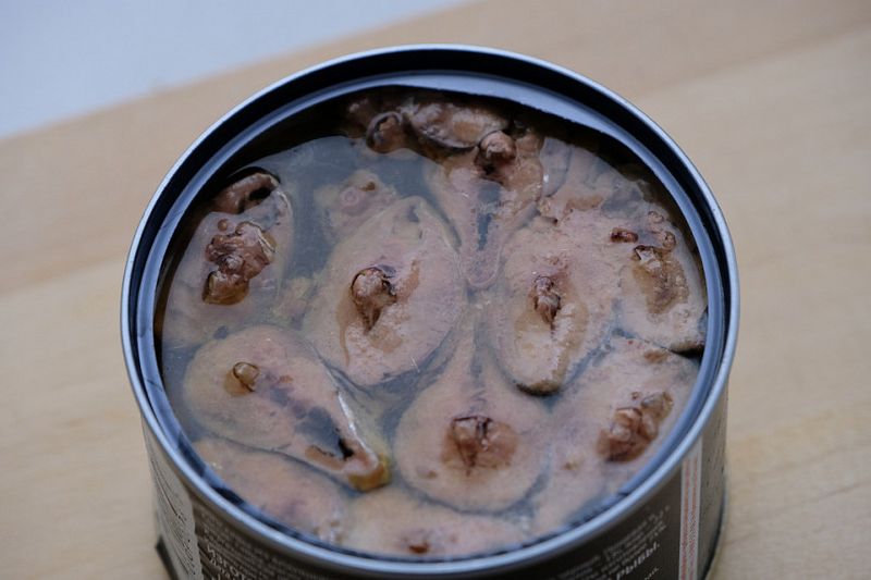 Open can of saury