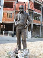 Spomenik Zoranu Radmiloviću u Zaječaru