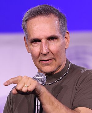 Todd McFarlane (cropped).jpg
