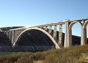 Viaducto Martín Gil.jpg
