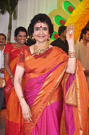Vyjayantimala at Esha Deol's wedding at ISCKON temple 19