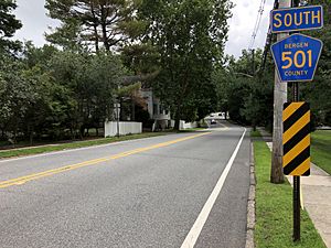 2018-07-22 15 09 09 View south along Bergen County Route 501 (County Road) just south of Bergen County Route S33 (Anderson Street) in Demarest, Bergen County, New Jersey