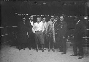 Bundesarchiv Bild 102-05290, Berlin, Boxkampf Schmeling gegen Bonaglia
