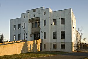 Chestertown armory