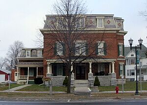 Dr. John Quincy Howe House Dec 08