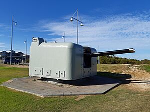 HMAS Derwent (DE 49) QF 4.5-inch Mk I – V naval gun, Rockingham Naval Memorial Park, March 2020 02