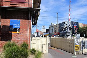 Level crossing at Yarraville