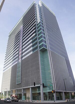 One Central Park East - South East Corner - 2009-10-30
