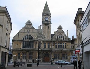 Trowbridge Town Hall - geograph.org.uk - 368293