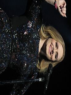 Adele - Live 2016, Glasgow SSE Hydro 03