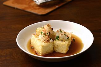 Agedashi tofu, fried tofu with broth