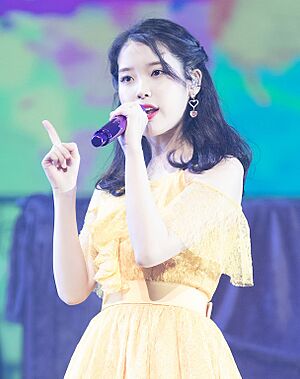 IU at 'dlwlrma' concert in Jeju on January 5, 2019 (1)