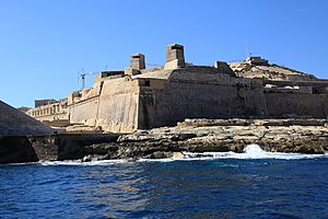 Malta - Valletta - Triq il-Lanca - Fort Saint Elmo (MSTHC) 02 ies