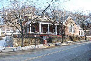 Morton Memorial Library from street