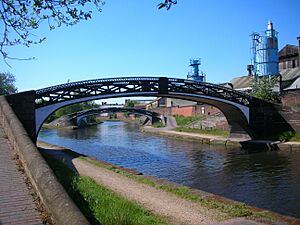Roving bridges at Smethwick Junction