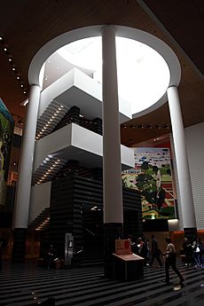 San Francisco Museum of Modern Art, interior staircase