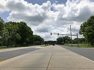 2018-05-23 11 59 13 View south along New Jersey State Route 68 at Burlington County Route 616 (Fort Dix Road) in New Hanover Township, Burlington County, New Jersey