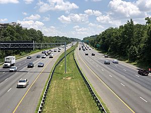 2019-07-05 13 42 09 View south along Interstate 95 and Interstate 495 (Capital Beltway) from the overpass for Cherrywood Lane in Greenbelt, Prince George's County, Maryland