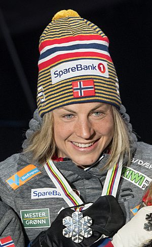 20190228 FIS NWSC Seefeld Medal Ceremony Team Norway 850 5886 Astrid Jacobsen 002.jpg