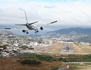 757landing-toncontin