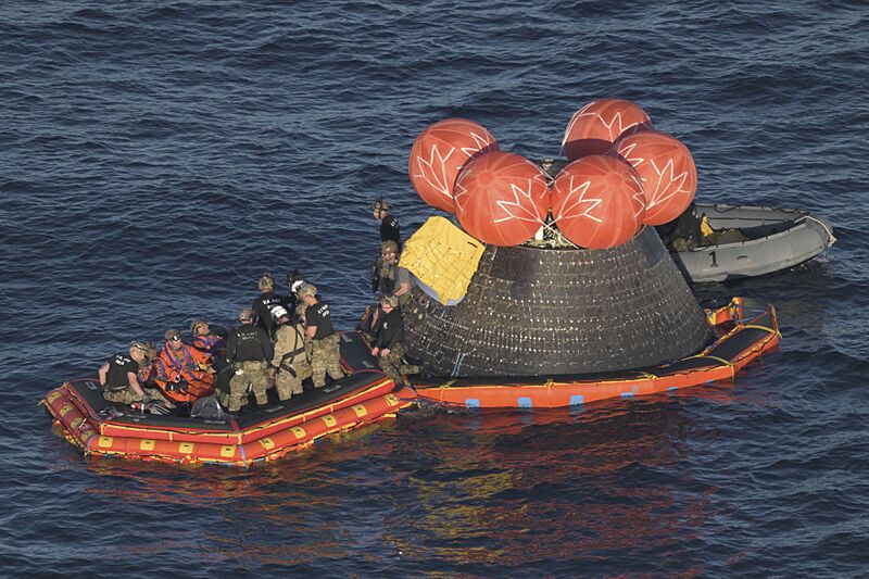 Artemis II Splashdown (KSC-20260410-PH-JMB01 0004)