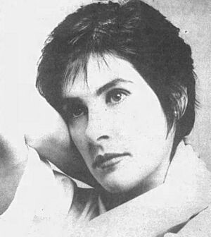 Enya - The Orlando Sentinel (1989) (cropped).jpg