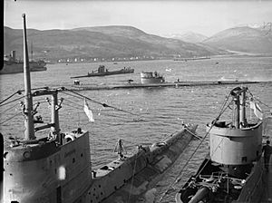 HMS Graph, HMS Sturgeon, HMS Tigris, P 42 at Holy Loch WWII