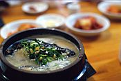 Korean chicken soup-Ogolgyetang-01