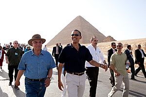 President Barack Obama tours the Pyramids and Sphinx with Secretary General of the Egyptian Supreme Council of Antiquities