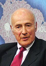 Professor Joseph Nye and Dr Robin Niblett - Chatham House 2013 (cropped)