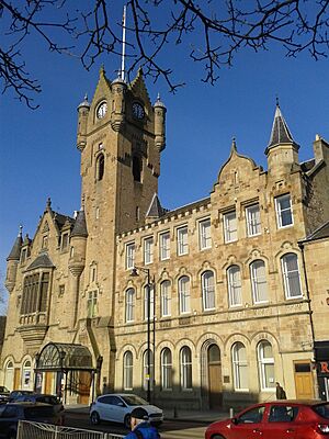Rutherglen Town Hall 2016-02-28 three-quarter view from east