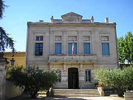 The town hall in Saint-Saturnin-lès-Avignon