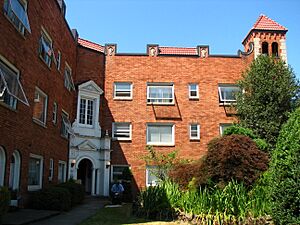 Santa Barbara Apartments - Portland Oregon