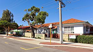 Scarborough Primary School, Western Australia, 2016 (01)